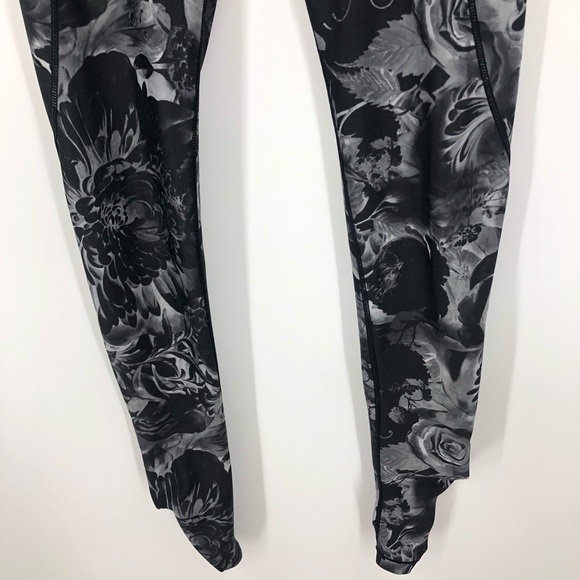 Calia by Carrie Underwood Leggings Dark & Stormy Leggings Size Small - Picture 5 of 9